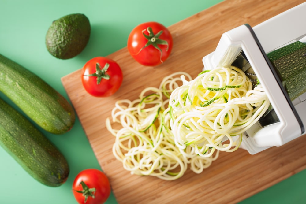 spiralizing courgette raw vegetable with spiralizer